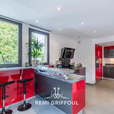 The Cosmopolitan Architect Design With Rooftop Jacuzzi 8 Guests Honfleur