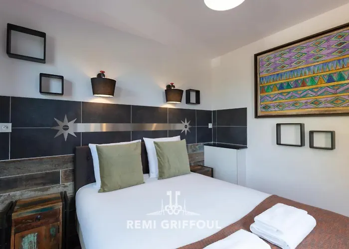 The Cosmopolitan Architect Design With Rooftop Jacuzzi 8 Guests Honfleur