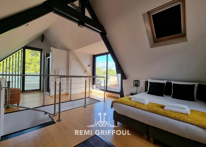 The Cosmopolitan Architect Design With Rooftop Jacuzzi 8 Guests * Honfleur