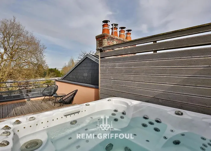 The Cosmopolitan Architect Design With Rooftop Jacuzzi 8 Guests Honfleur